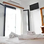 Manolika 4 Apartment